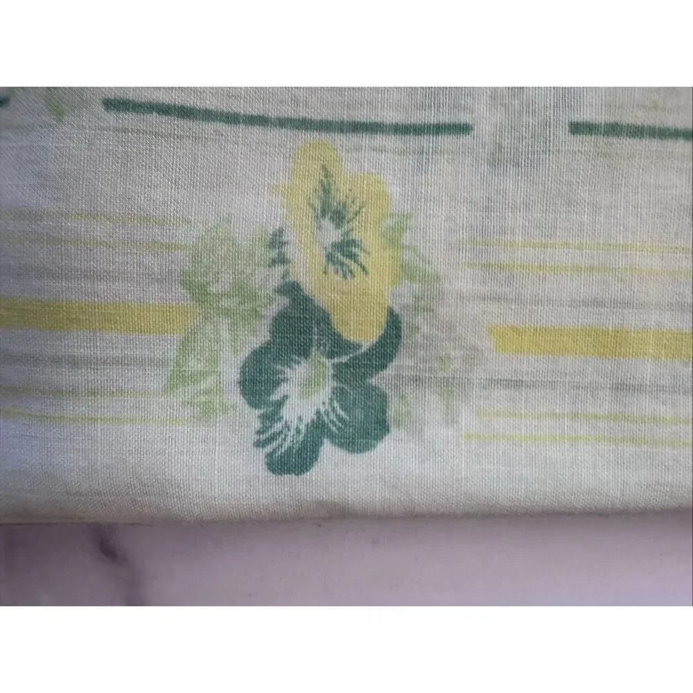 Vintage cream pastel green 70s standard pillowcase floral retro